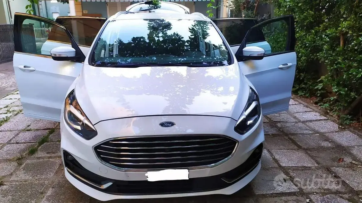 Usata Ford S-MAX Titanium 150 CV (110 kW) 2021 Bianco Monovolume