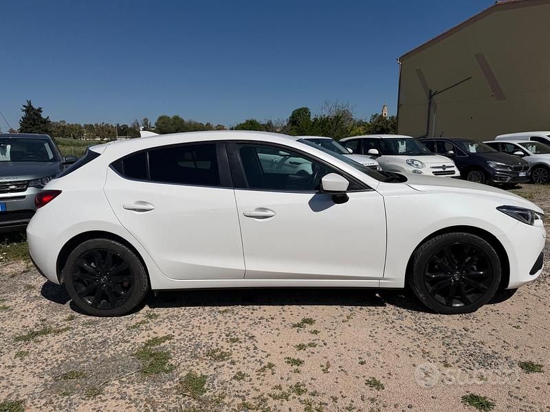 Usata Mazda 3 Exceed 105 CV (77 kW) 2016 Bianco Berlina
