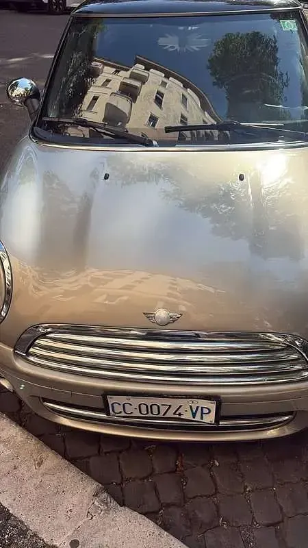 Usata Mini Cooper D 109 CV (80 kW) 2009 Bronzo Utilitaria