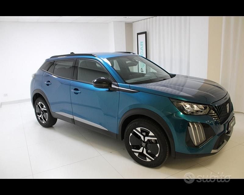 Usata Peugeot 2008 Allure 131 CV (96 kW) 2025 Blu SUV