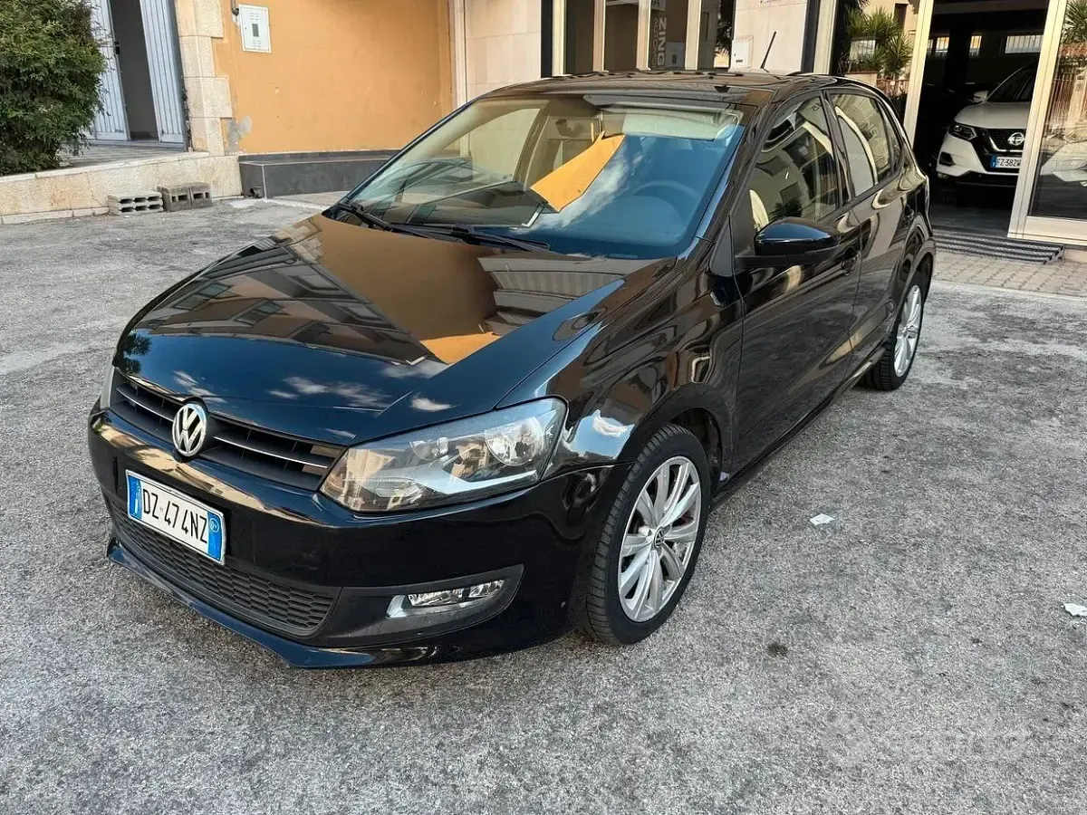 Usata VW Polo Trendline 75 CV (55 kW) 2009 Nero Utilitaria