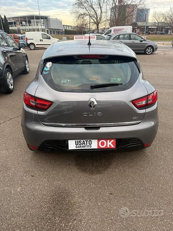 Usata Renault Clio IV 90 CV (66 kW) 2014 Grigio Berlina