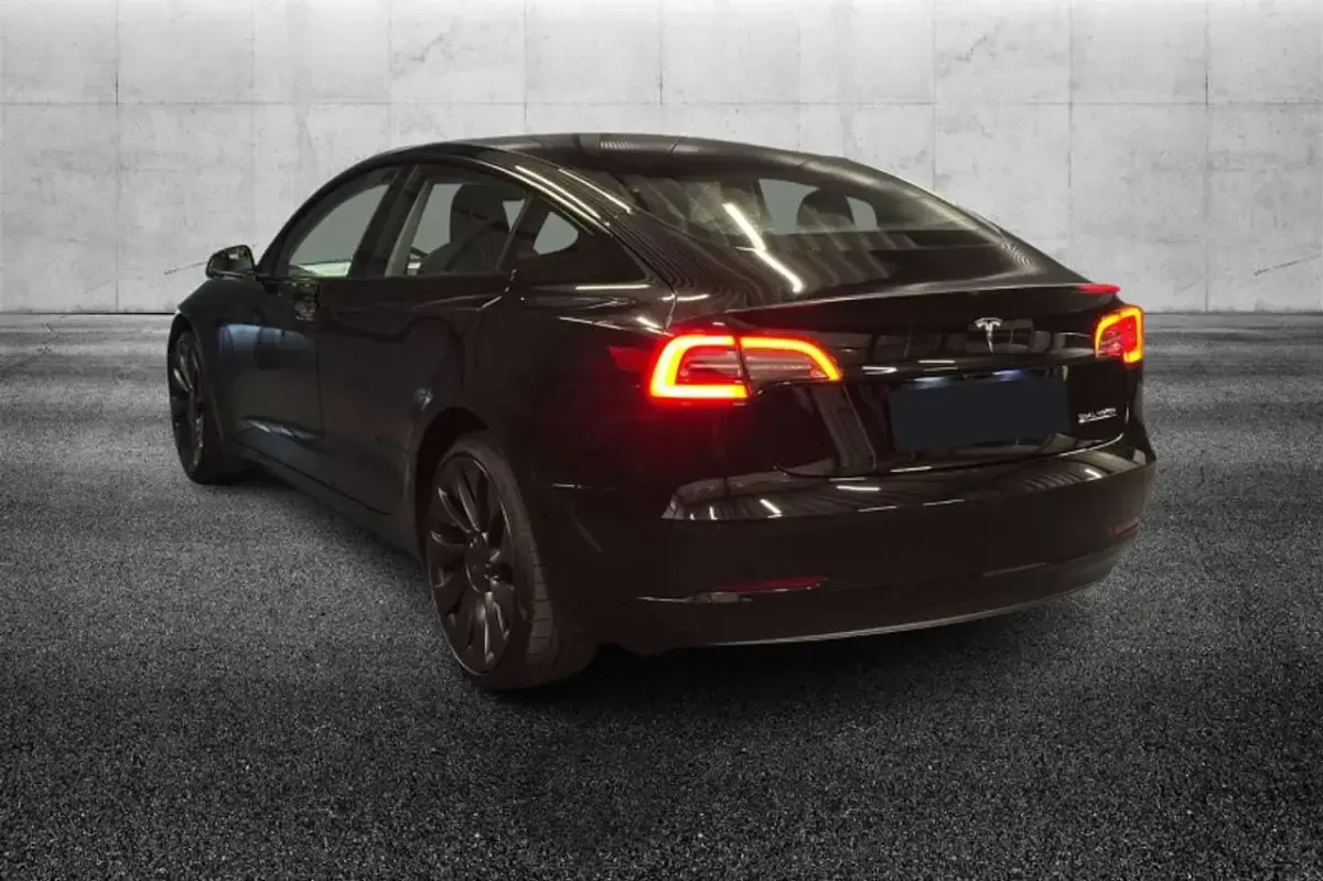 Usata Tesla Model 3 Performance 155 kW (211 CV) 2022 Nero Berlina