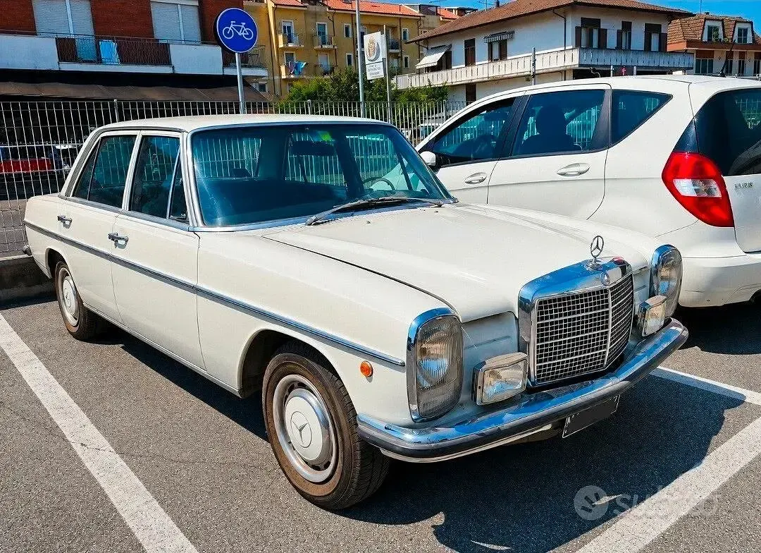 Usata Mercedes 220 98 CV (72 kW) 1970 Berlina