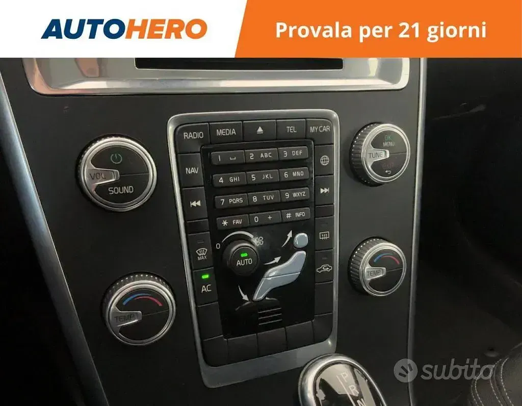Usata Volvo XC60 Kinetic 150 CV (110 kW) 2015 Grigio SUV