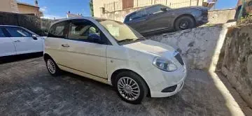 Usata Lancia Ypsilon Platinum 75 CV (55 kW) 2011 Altro Utilitaria