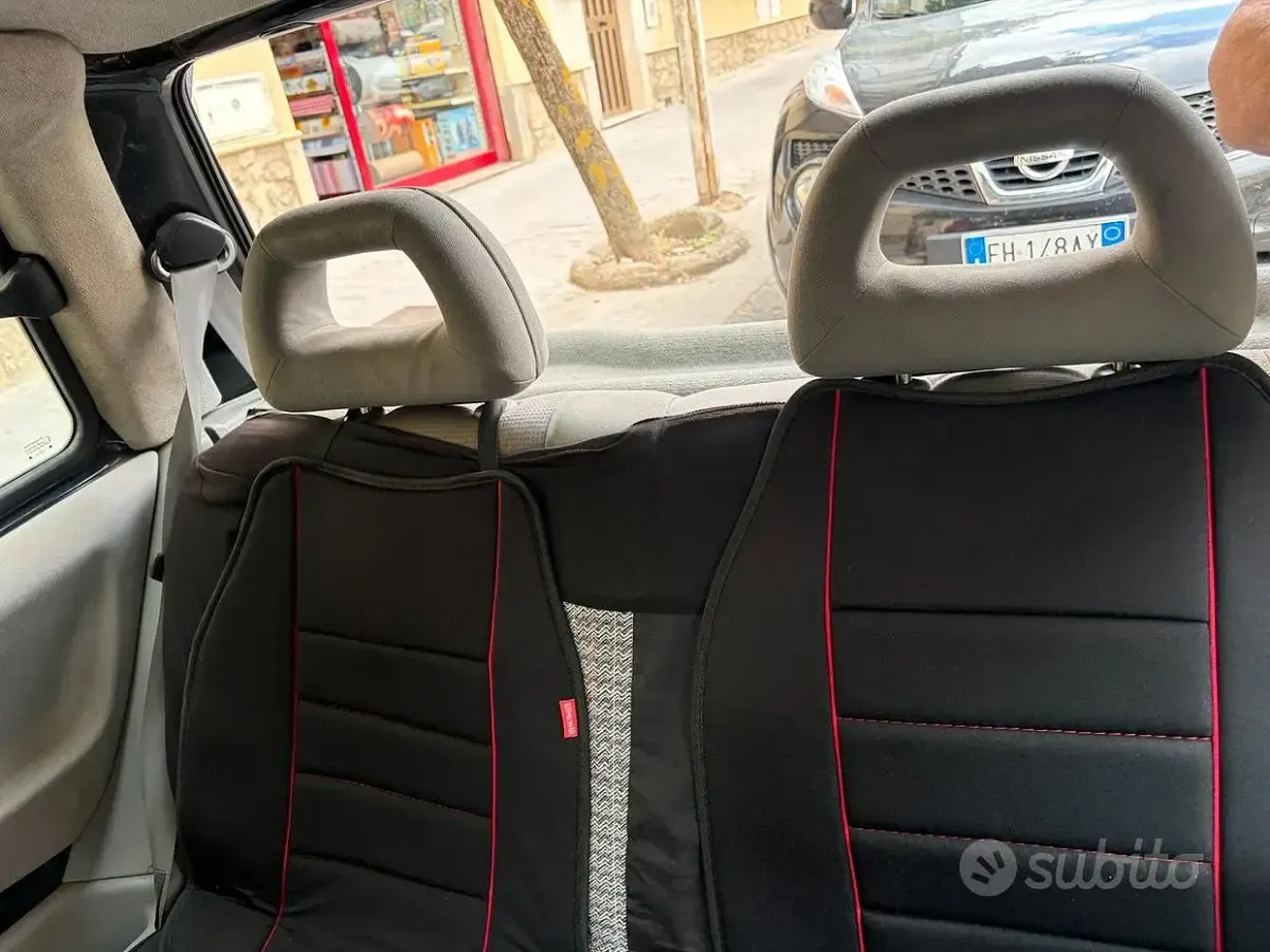 Usata VW Lupo 75 CV (55 kW) 2000 Nero Utilitaria