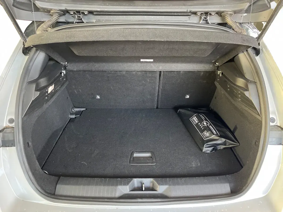 Usata Opel Astra S 131 CV (96 kW) 2025 Bianco Utilitaria
