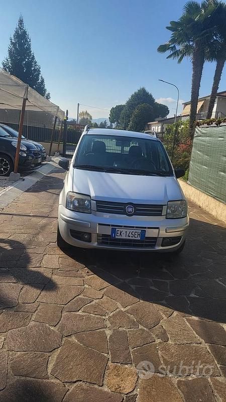 Usata Fiat Panda Dynamic 69 CV (50 kW) 2011 Grigio Utilitaria