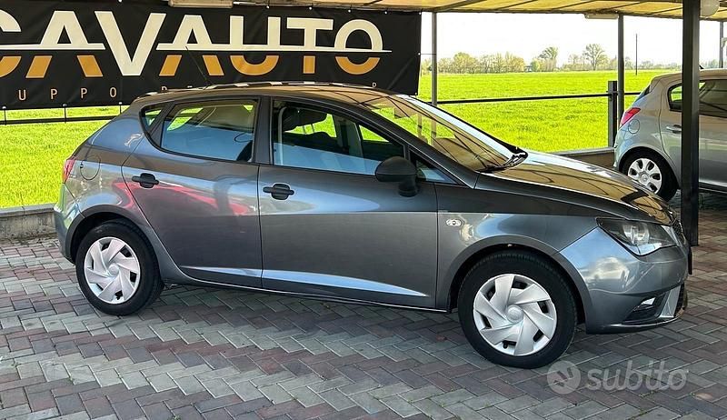 Usata Seat Ibiza Style 75 CV (55 kW) 2012 Grigio Berlina