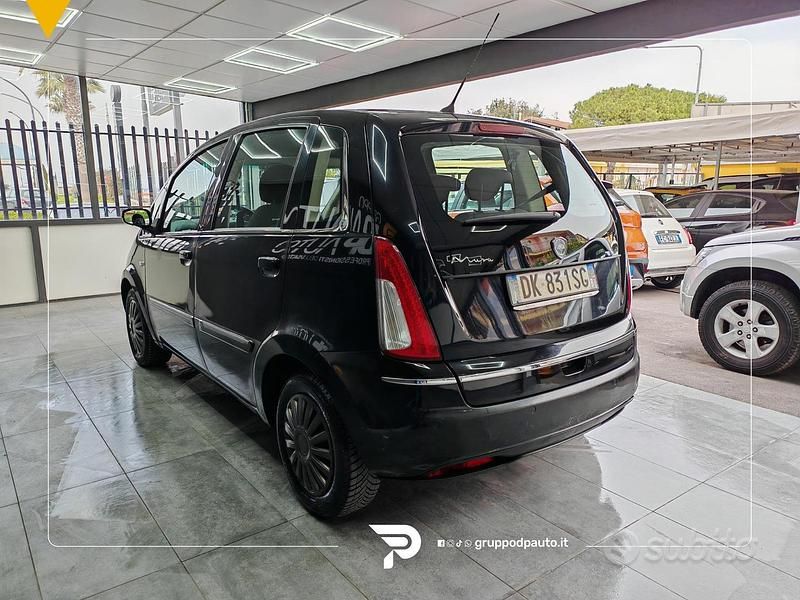 Usata Lancia Musa 95 CV (69 kW) 2007 Nero Monovolume