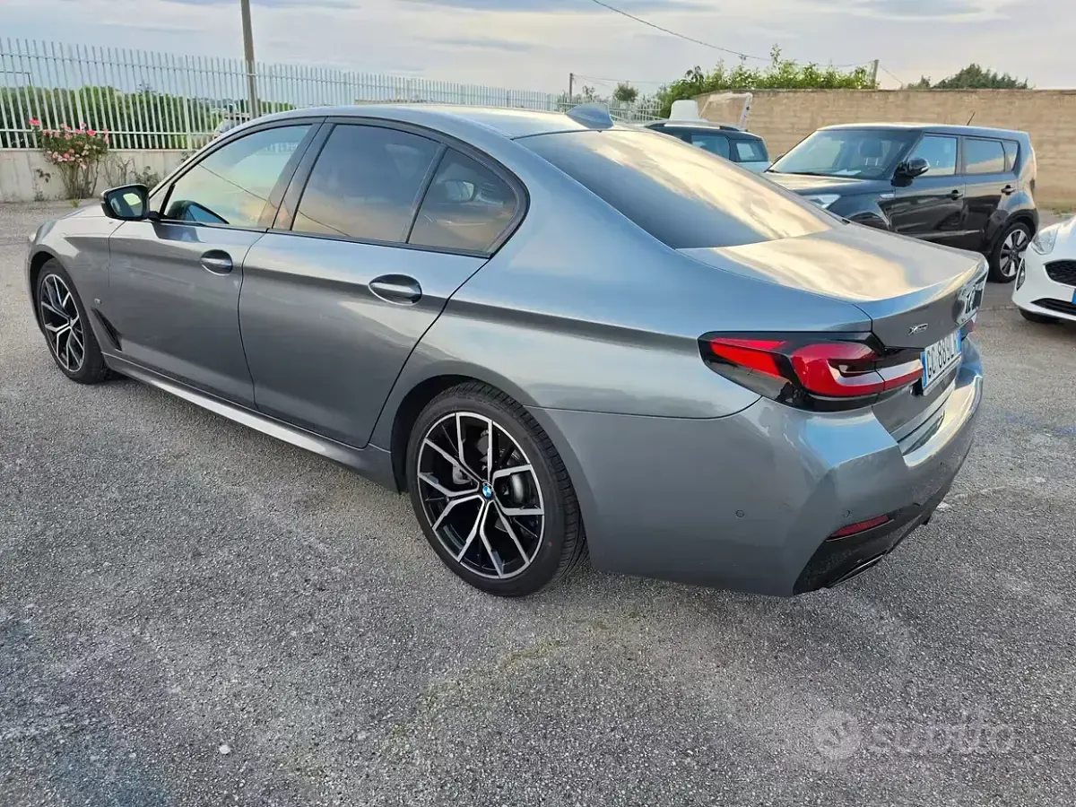 Usata BMW 520 M Sport 190 CV (139 kW) 2020 Grigio Berlina