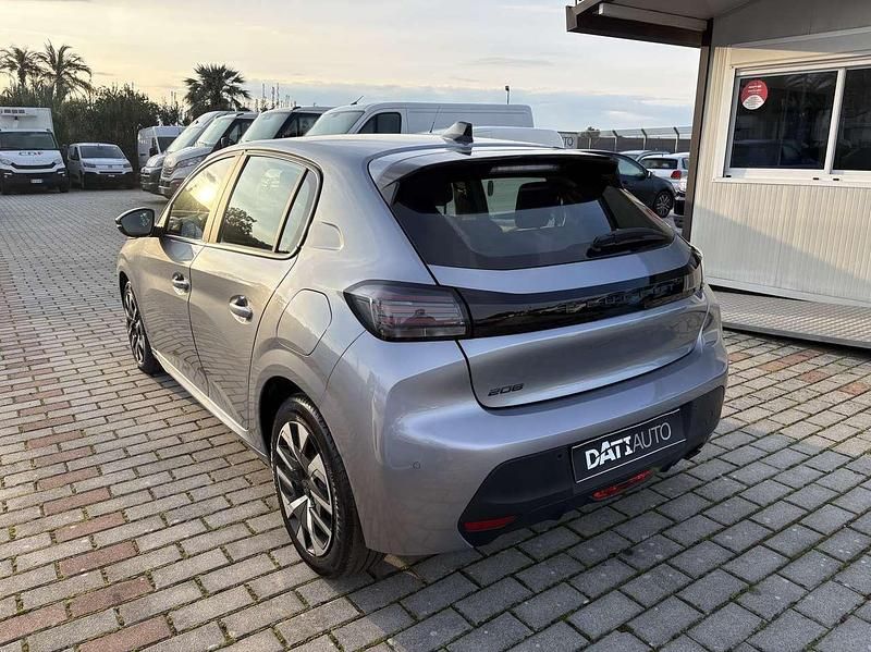 Usata Peugeot 208 Active 101 CV (74 kW) 2024 Grigio Utilitaria