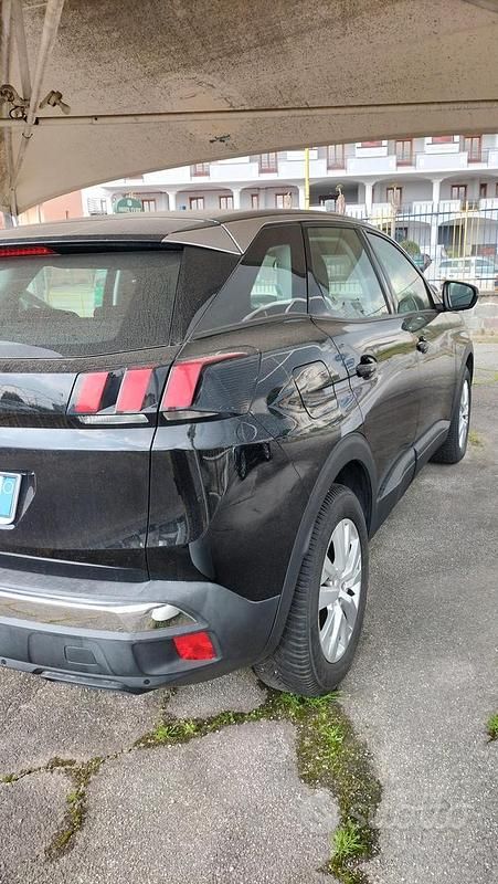 Usata Peugeot 3008 130 CV (95 kW) 2020 Nero SUV