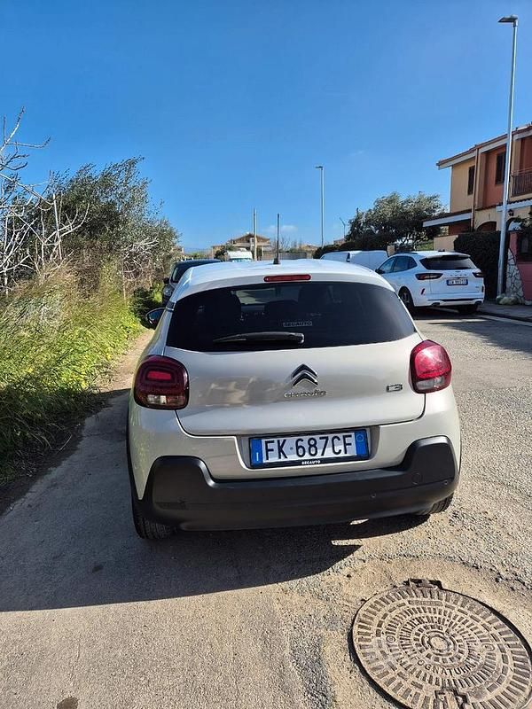 Usata Citroën C3 PureTech 99 CV (72 kW) 2017 Marrone Berlina