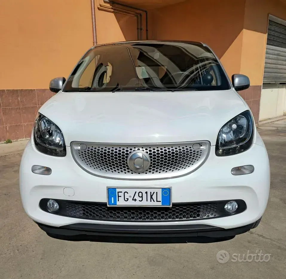 Usata Smart ForFour Passion 71 CV (52 kW) 2017 Bianco Utilitaria