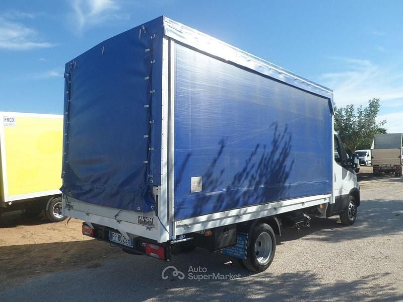 Usata Iveco Daily 150 CV (110 kW) 2019 Bianco Utilitaria