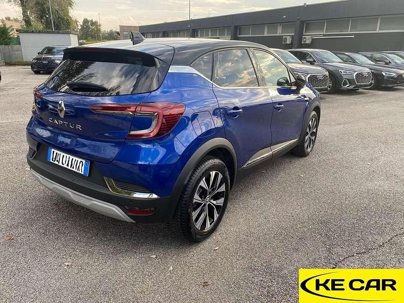 Usata Renault Captur Techno 91 CV (66 kW) 2024 Blu/azzurro SUV