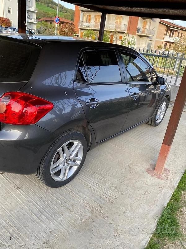 Usata Toyota Auris 90 CV (66 kW) 2009 Utilitaria