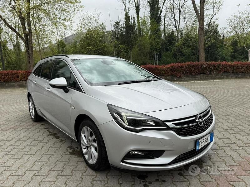 Usata Opel Astra 136 CV (100 kW) 2018 Grigio Station wagon