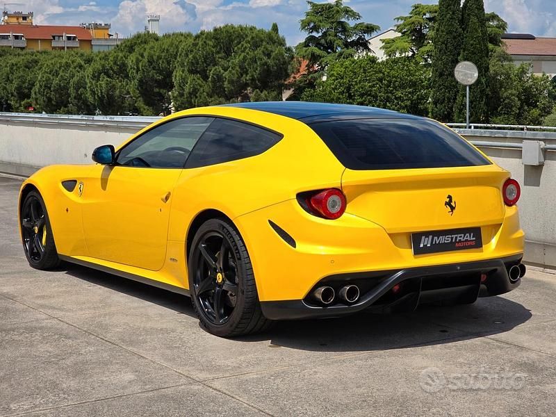 Usata Ferrari FF 659 CV (484 kW) 2012 Giallo Station wagon