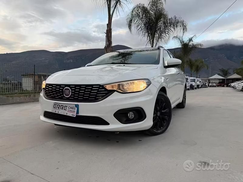 Usata Fiat Tipo 120 CV (88 kW) 2017 Bianco Station wagon