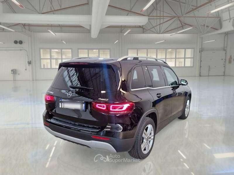 Usata Mercedes GLB180 Business 150 CV (110 kW) 2021 Nero SUV
