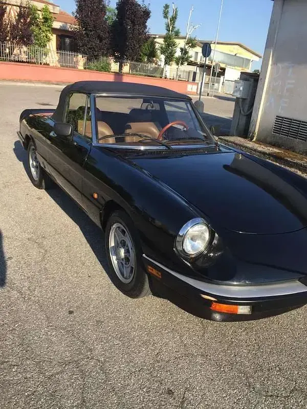 Usata Alfa Romeo Spider 103 CV (75 kW) 1984 Cabrio