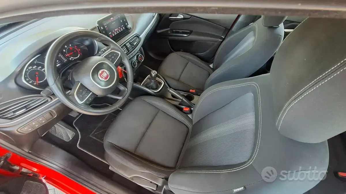Usata Fiat Tipo Mirror 95 CV (69 kW) 2020 Rosso Station wagon