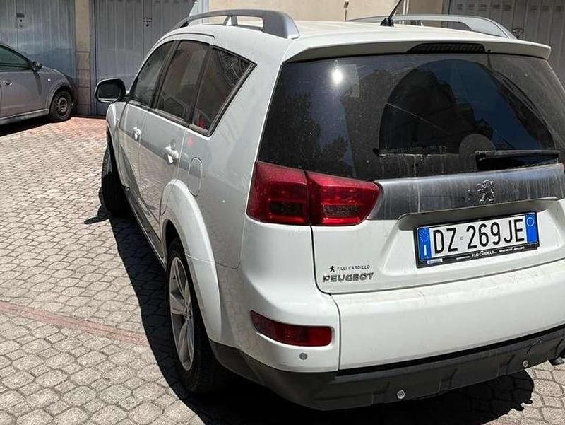 Bianco Usata 2009 Peugeot 4007 SUV | 6999 € (Cara) - Immagine 1/4