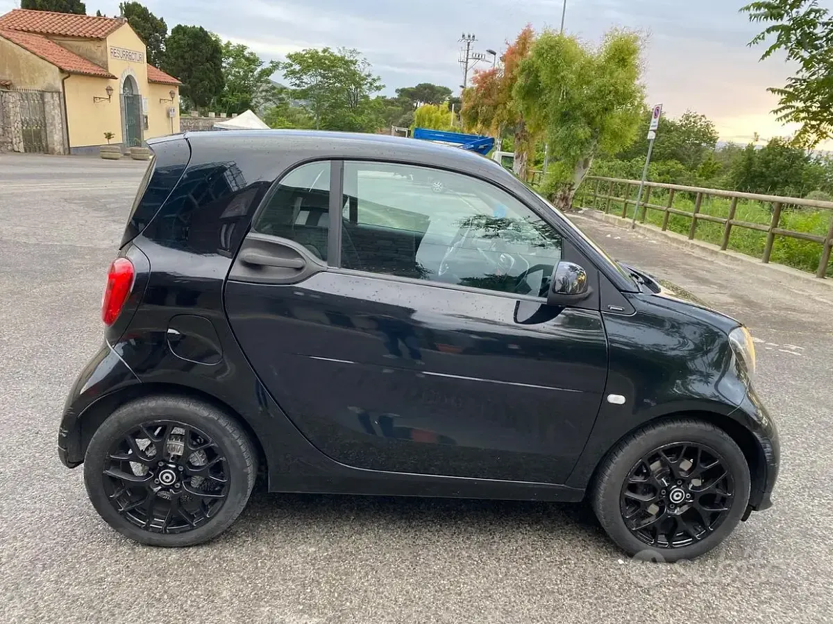 Usata Smart ForTwo Coupé Passion 90 CV (66 kW) 2019 Nero Coupé