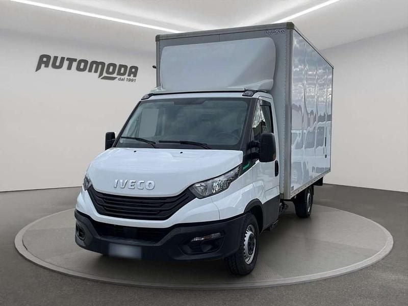Usata Iveco Daily 136 CV (100 kW) 2023 Bianco Furgone