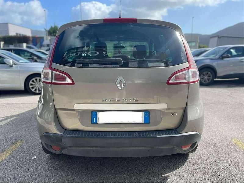 Usata Renault Scénic III Luxe 160 CV (117 kW) 2010 Beige Monovolume