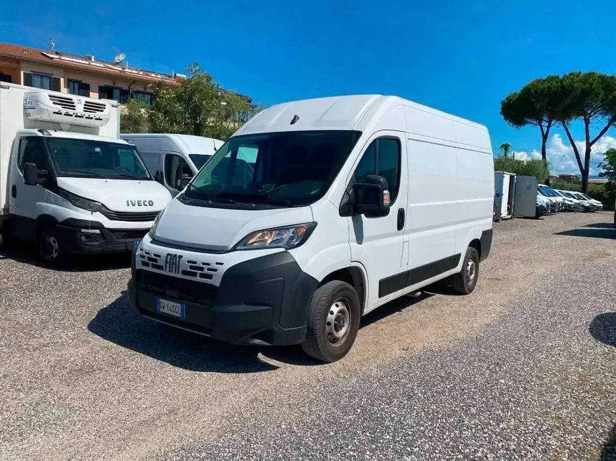 Usata Fiat Ducato 140 CV (102 kW) 2024 Bianco banchisa Furgone