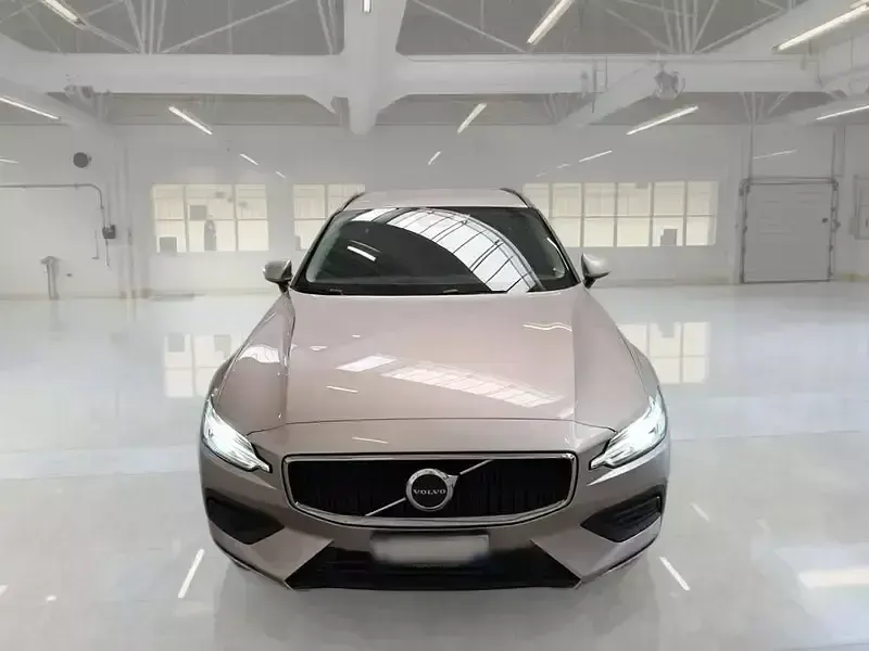 Usata Volvo V60 Core 197 CV (144 kW) 2022 Station wagon