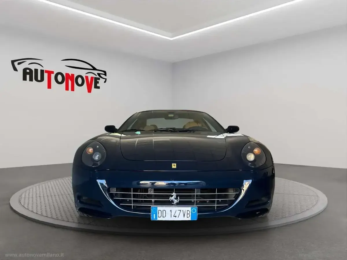 Usata Ferrari 612 540 CV (397 kW) 2006 Blu/azzurro Coupé