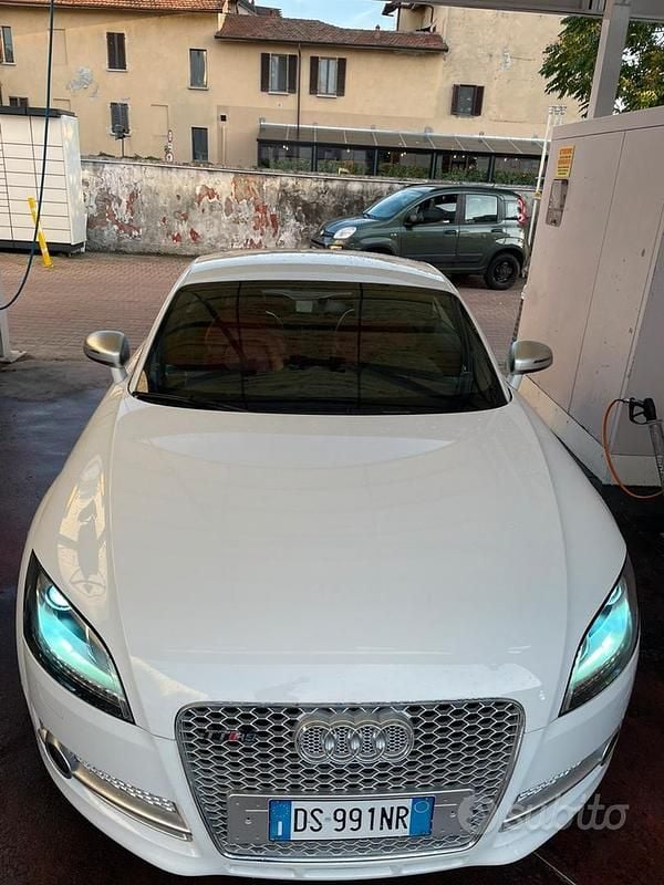 Bianco Usata 2008 Audi TT | 10.900 € (Buon prezzo) - Immagine 1/4