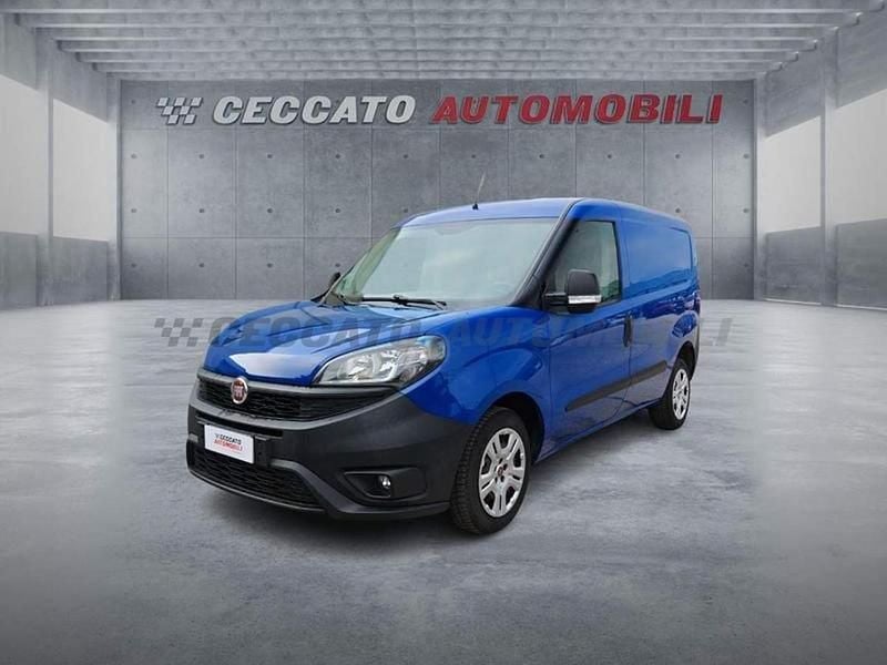 Usata Fiat Doblò 95 CV (69 kW) 2018 Blu Monovolume