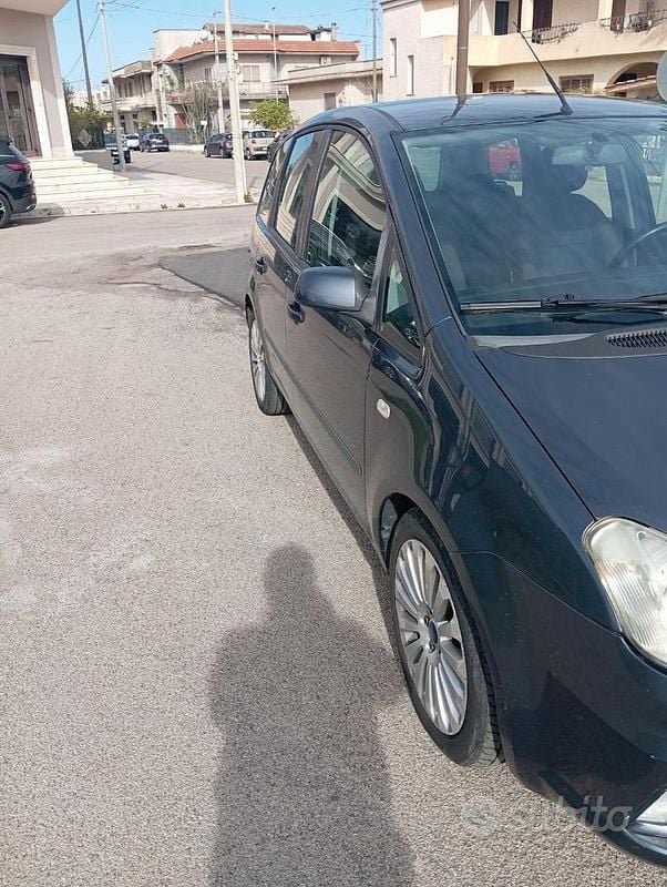 Usata Ford C-MAX 90 CV (66 kW) 2009 Grigio Monovolume