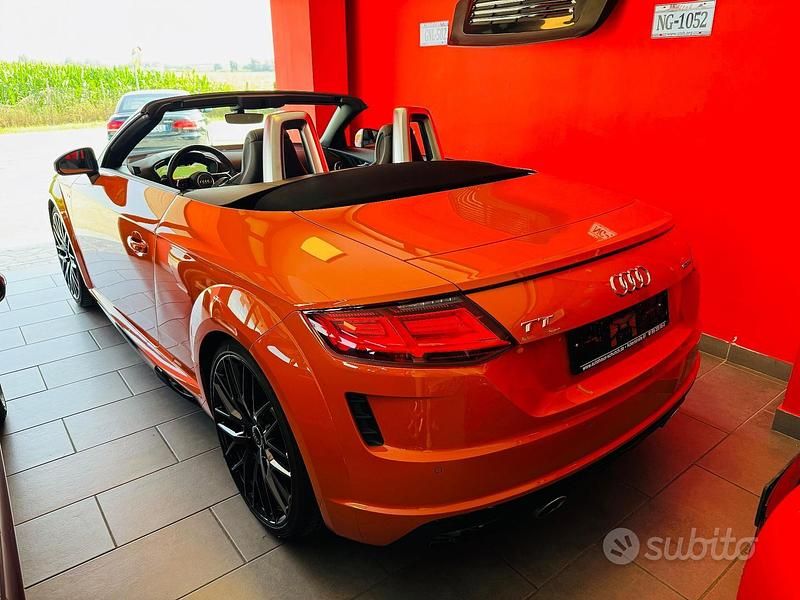 Usata Audi TT Roadster Ambiente 245 CV (180 kW) 2019 Arancione Cabrio