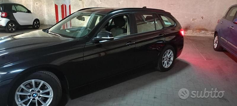 Usata BMW 318 150 CV (110 kW) 2019 Nero Station wagon