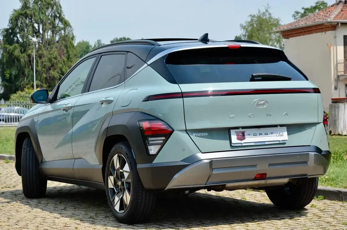 Usata Hyundai Kona 104 CV (76 kW) 2023 Verde SUV