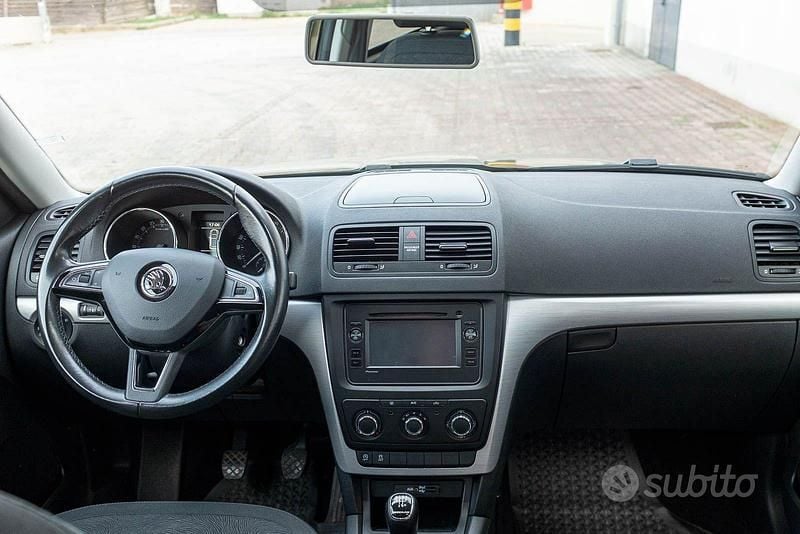 Usata Skoda Yeti GreenLine 105 CV (77 kW) 2014 Marrone SUV