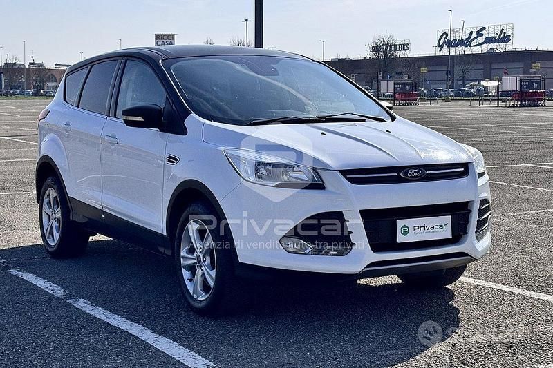 Usata Ford Kuga Business Edition 120 CV (88 kW) 2016 Bianco SUV