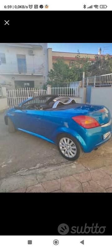 Usata Opel Tigra 2005 Blu Cabrio