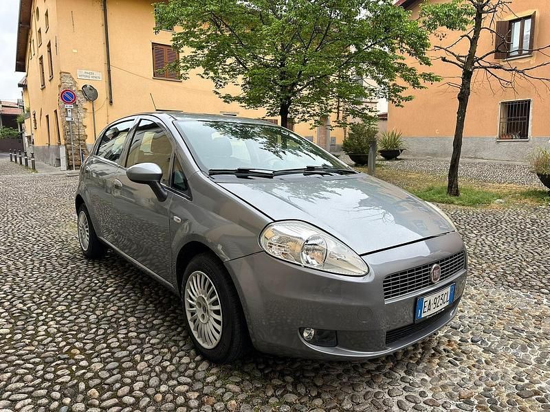 Usata Fiat Grande Punto 2009 Grigio Utilitaria