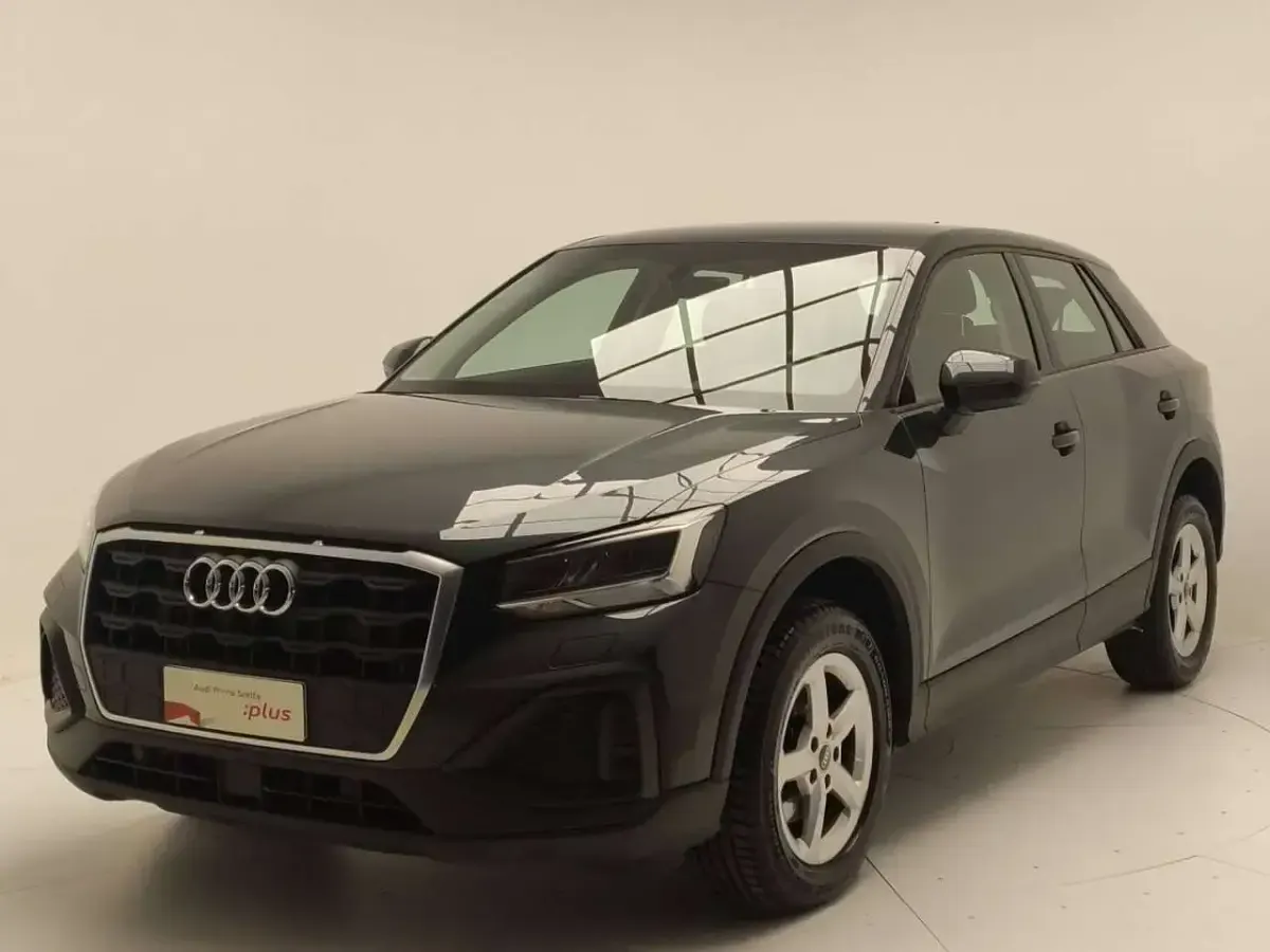 Usata Audi Q2 Business 116 CV (85 kW) 2023 Grigio manhattan SUV
