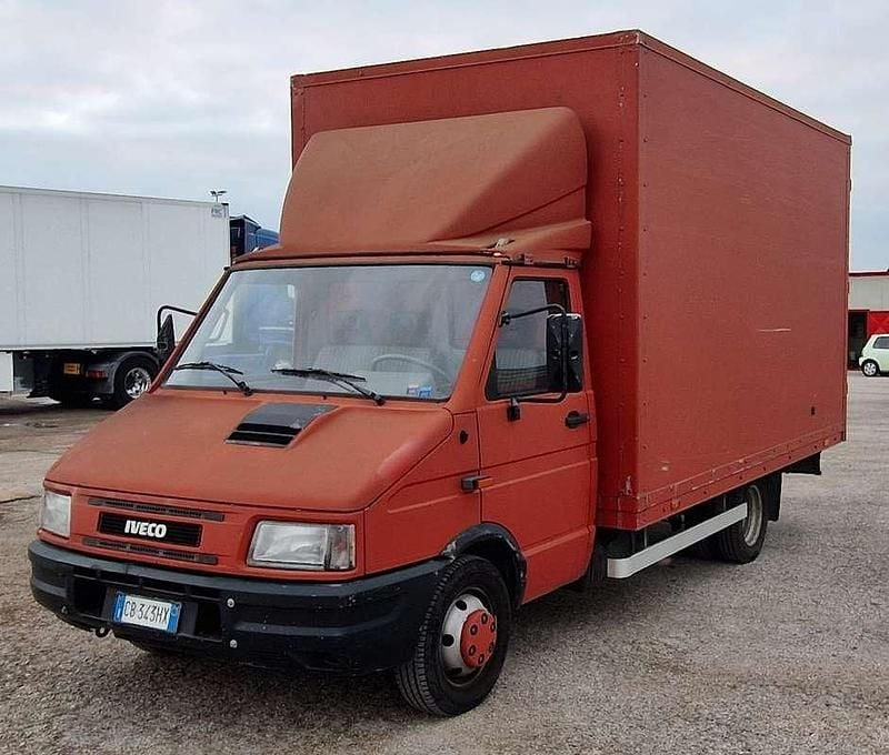 Usata Iveco Daily 103 CV (75 kW) 1996 Furgone