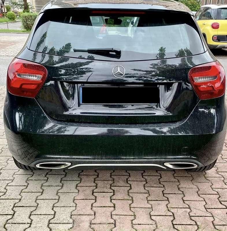 Usata Mercedes A180 Edition 109 CV (80 kW) 2017 Nero Berlina
