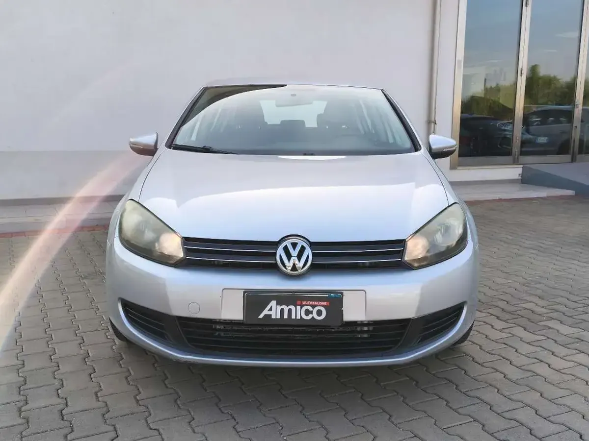 Usata VW Golf VI 105 CV (77 kW) 2011 Grigio chiaro Berlina